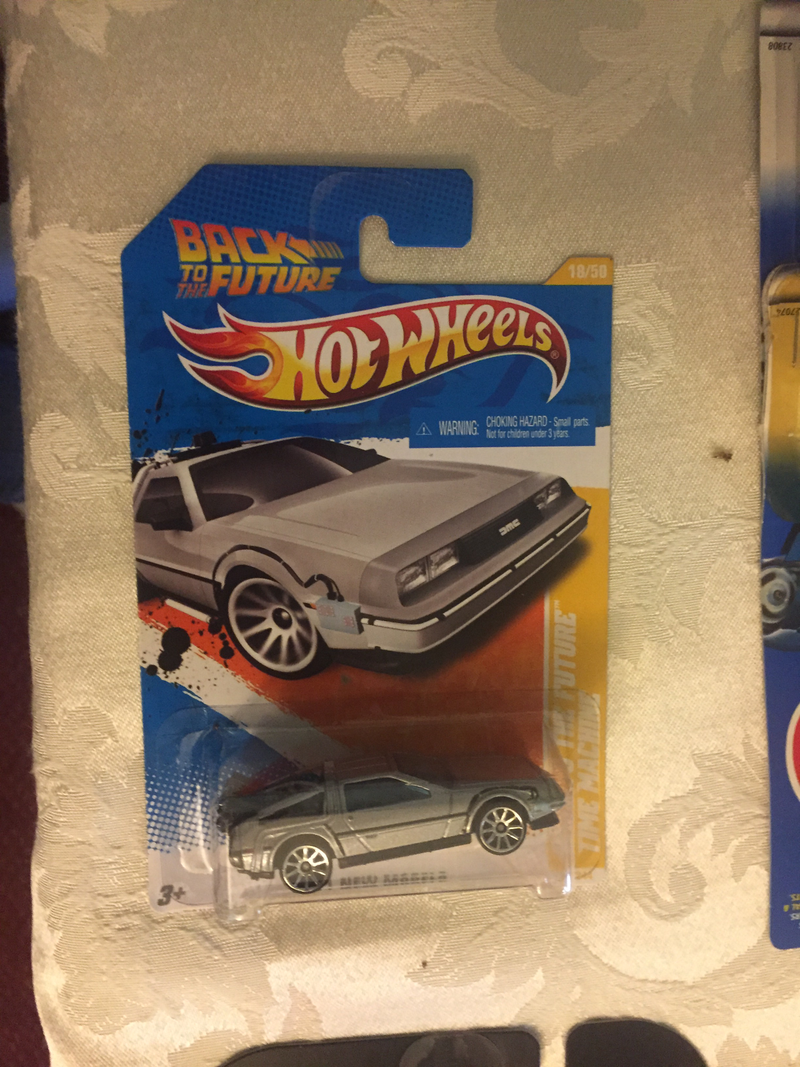 Illustration for article titled Colossal Die-Cast Collection - Box 67 - Whattaya Know, Hot Wheels!
